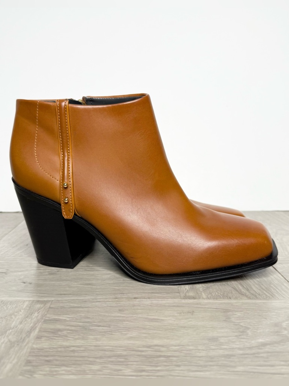 Franco Sarto Vivica Brown Heeled Square Toe Bootie 9M